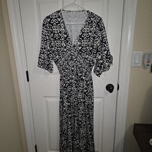 Elegant Black and White Patterned Dress